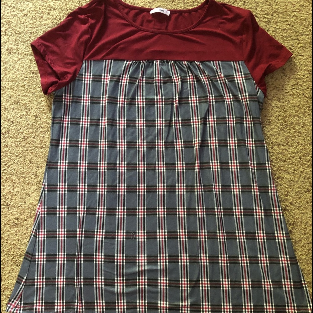 Women’s flowy XL top